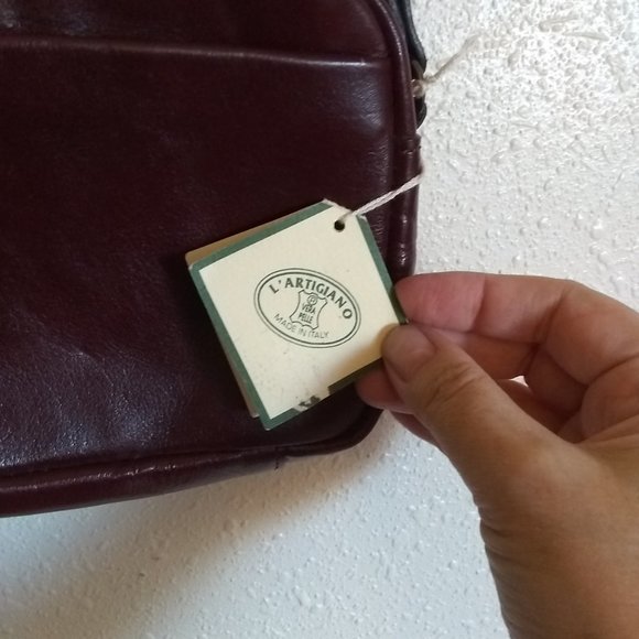 Clearance: NEW Crossbody Leather Purse - Picture 4 of 5